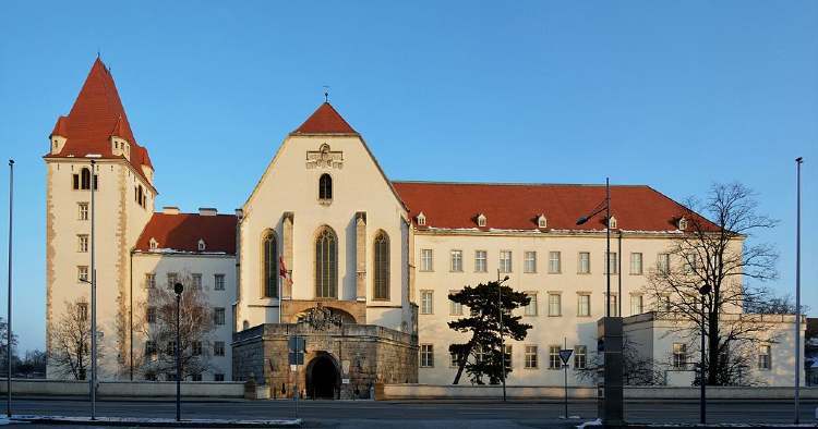 ausztria becsujhely babenberg kastely1