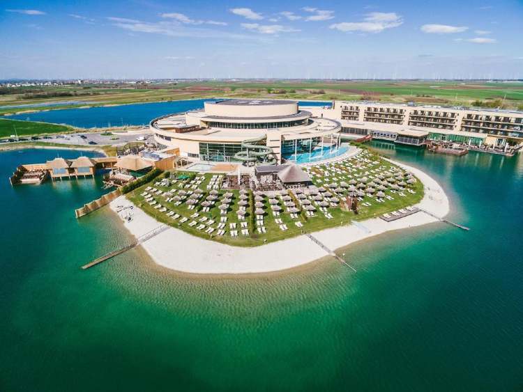 ausztria st martins therme1