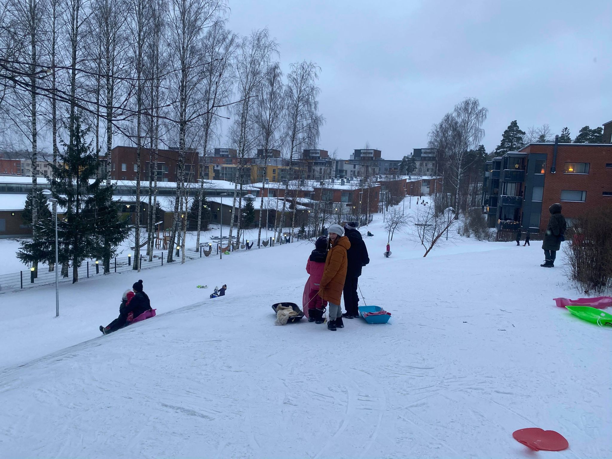 szánkózás a lakóteélepen