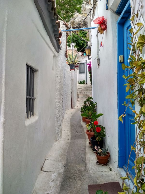 Athén Plaka utcarészlet