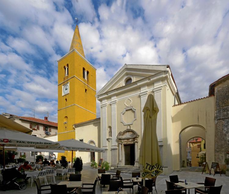 Lovran St. George church wikipedia4