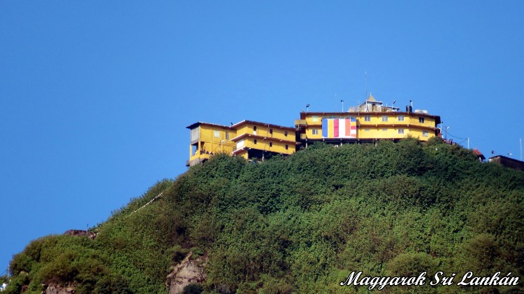 Ádám Csúcs Sri Pada