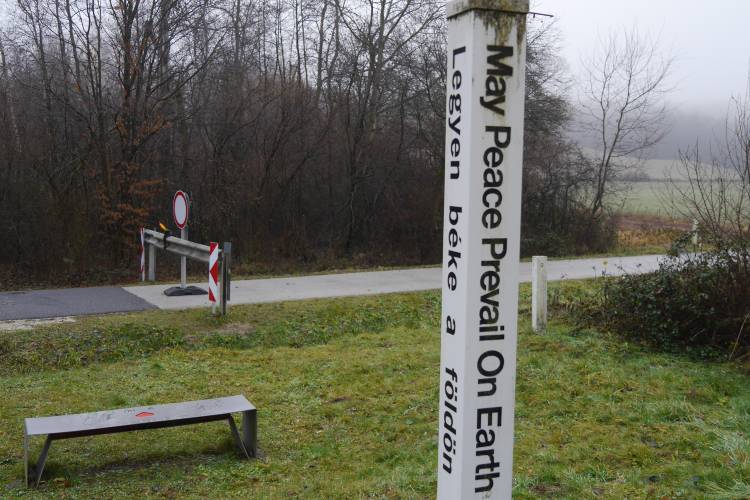 Kercaszomor Helloszomszédx