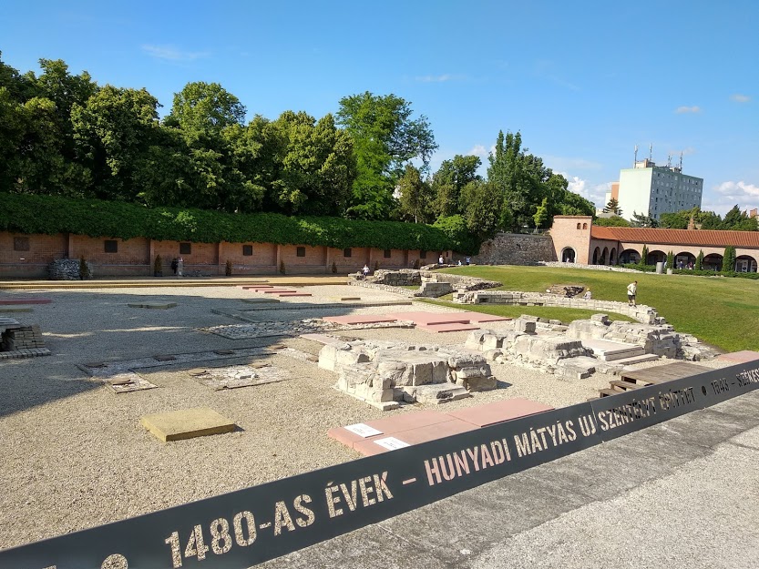 Széesfehérvár romkert