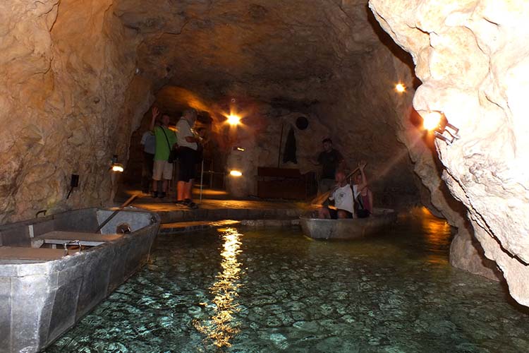 tapolcai tavasbarlang