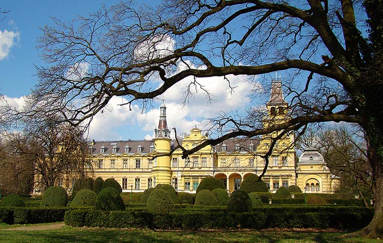 wenckheim castle 01