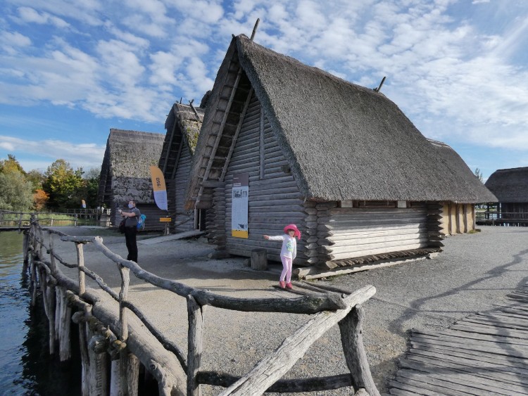 Unterhuldingen Pfahlbauten3jpg