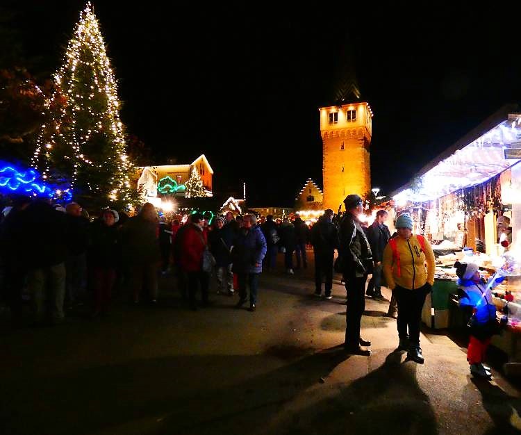 lindau Karácsony a kikötőben 2 kép