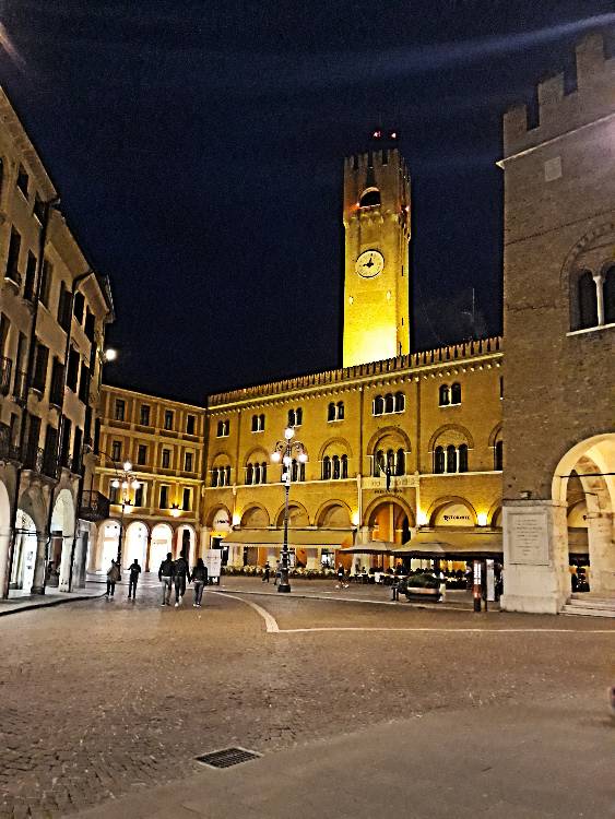 treviso Piazza dei Signorix
