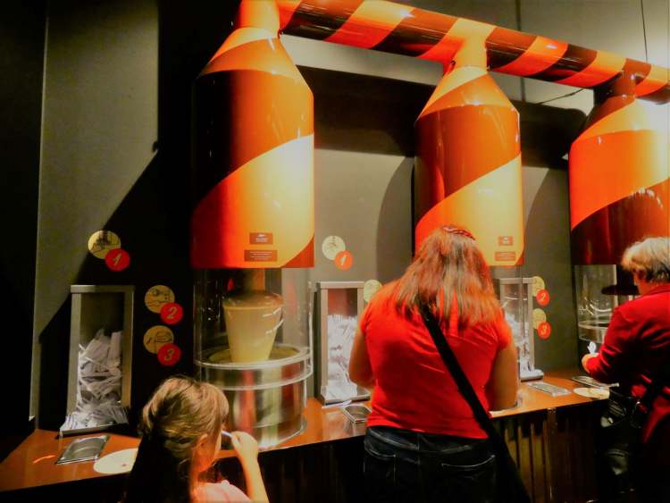 svajc csokigyar 4 kepem P2060036 Brigitta K. Riebel